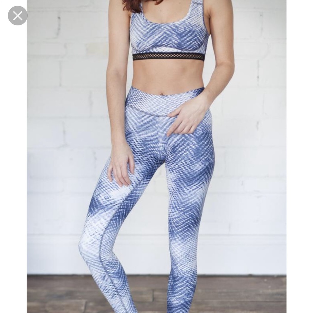 Nux leggings and sports bra